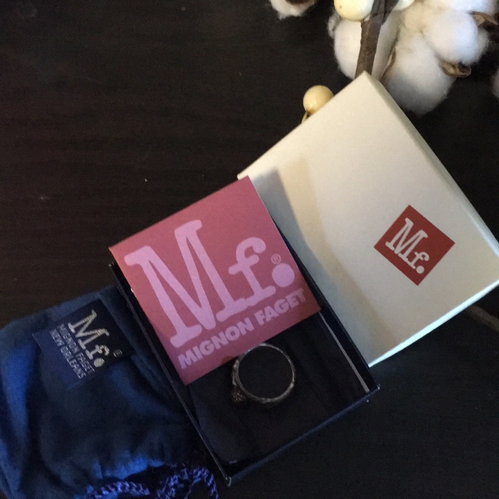 Mignon Faget silver Newcomb acorn ring w/ box